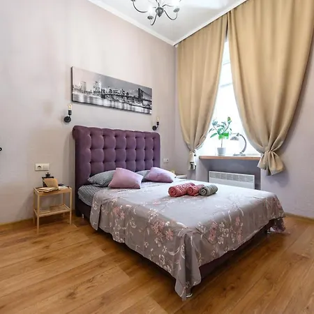 公寓 уютная недалеко от дерибасовской 敖德萨