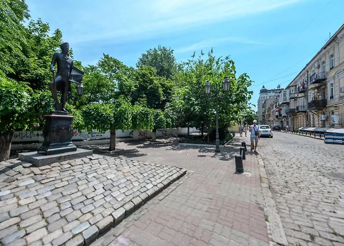 уютная недалеко от дерибасовской * Odessa